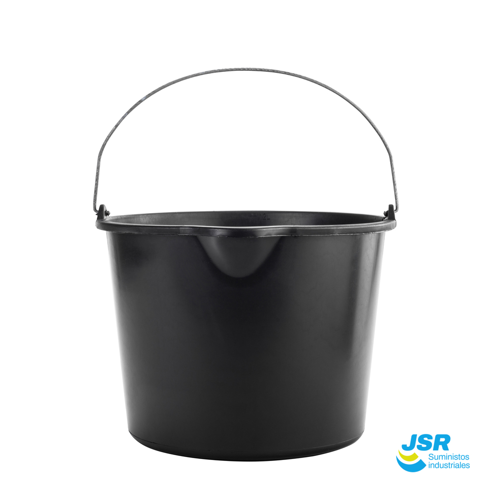 Cubo negro de plástico con boquilla frontal y asa metálica
