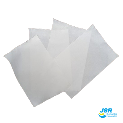 Paños absorbentes blancos presentados en hojas sueltas